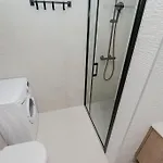 Koi Deluxe, Urban Two Bedroom Oasis Apartman *
