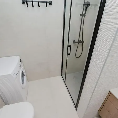 Koi Deluxe, Urban Two Bedroom Oasis Apartamento *